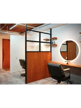 【JR甲子園口駅/南出口から徒歩4分】マンツーマン接客×視界の気にならないプライベートサロン◇