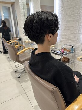 ノブレス ノアール(NOBLESSE NOIR) ショート／刈り上げ／パーマ／スパイラル