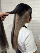 ビスイル 秋葉原店(Vis ill) インナーカラー艶髪ネイビーグレーアッシュブラック大人美人