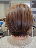 ショートボブ×シナモンベージュ