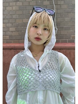 ニーナバイスニップ(Nina by Snip) ミニボブ/レイヤー/ハイトーン/Y2K