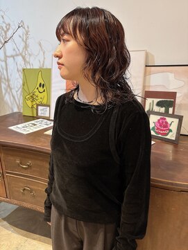 ヘアーアイストゥーレ(HAIR ICI TRE) ブリーチなしハッシュカットチョコレートブラウンレイヤーパーマ