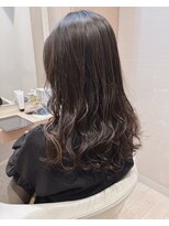 コーエン(cowen) くせ毛風カール大人ガーリーくびれヘア黒髪ウェーブ段カット50代