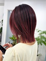 エラ(ELLA)&nbsp;切りっぱなしボブ×ボルドーカラー　レッドカラー