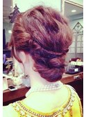 ねじりヘアセットスタイル