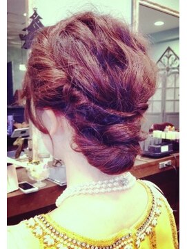 ヘアーサロン リノ(Hair Salon Lino) ねじりヘアセットスタイル