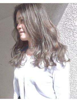 ヘアーアンドアトリエ マール(Hair&Atelier Marl) 【Marl外国人風カラー】細かいハイライトのグレージュカラー