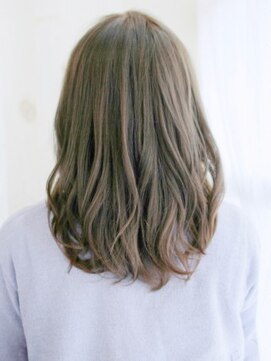 ヘアメイク ナル(hair make nalu) 透け感カラーのアレンジカールスタイル