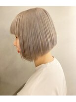 ジーナ(XENA)&nbsp;ホワイティベージュ