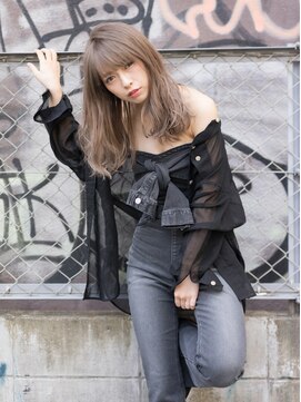 ディスオモテサンドウ 表参道(This OMOTESANDO) 今年の冬はトレンドカラーはハイトーン!!