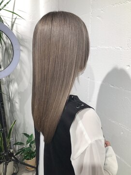 シェル 吉祥寺(shell) ハイトーンストレート♪ミルクティー透明感カラー！