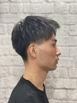 グレイスフルバーバー 赤坂見附店 爽やかツーブロックアップバング（赤坂/理容室/バーバー）