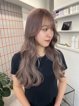 ペレ 渋谷(PELE) 黒髪/グレーベージュ/ハイトーン/ブリーチ/渋谷