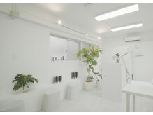 ルーツ 巣鴨 本店(roots)の雰囲気（ゆったりとした待合空間♪）