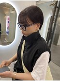 メガネに合うイメチェンマッシュショート
