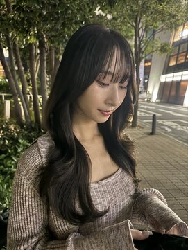 リリアーナ(LILIANA) 顔まわりカット　前髪カット　韓国ヘア　ウェーブ巻き　池袋