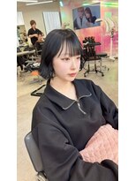 ユーフォリア 渋谷グランデ(Euphoria SHIBUYA GRANDE)&nbsp;黒髪ボブ　ウェーブヘア　ミニボブ　ブルーブラック　YUKI