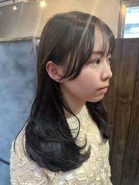 リゴ ヘアー(RIGO hair) ミディアムレイヤー × mimitsubo Jewelry
