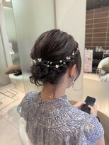 レナークアリア(LENAHC ARIA) シニヨンヘア