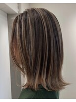 ユーフォリア 新宿通り(Euphoria) ◆ハイライト/レイヤー/オリーブグレー/韓国/小顔/クラゲへアー