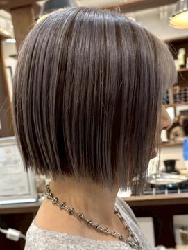 ルイ(ROUIS produced by LUCK 津田沼) アンブレラカラー/グレージュ/ハイライト/白髪ぼかし