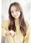 ロング_センターパートのゆる可愛いヨシンモリスタイル