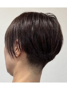 ガレリアエレガンテ 瀬戸店(GALLARIA Elegante) 前下がりショートボブ