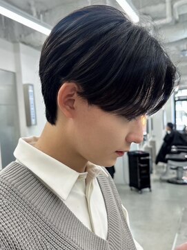 ロンドガルマン 名古屋(Lond GULLMAN) 曲がる縮毛矯正/ナチュラルセンターパート/毛流れセンターパート