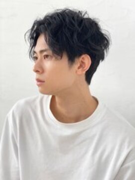 メル バイ ヘアサロン ニド(mer..by hair salon Nido) 【大分市】センターパート×無造作ツイストパーマ