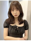 オリーブベージュ×韓国風スタイル