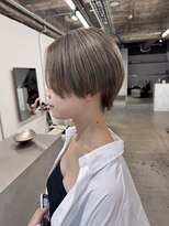 シアー(siar)&nbsp;ハンサムショート　ベージュカラー　ヘンゼルベージュ