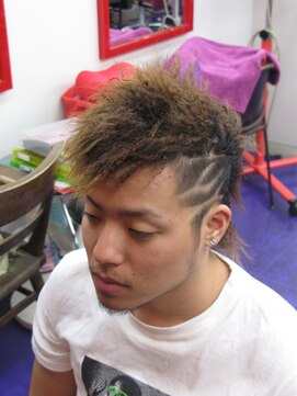 ディバイン(DIVINE) ハードパーマとクリッパーアートのコラボ