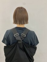 エンドリンク(endlink) 透明感ベージュ×ぱっつんミニボブ