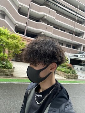 スキル(SKILL) 波ツイストスパイラル　波巻きスパイラル　福岡メンズパーマ