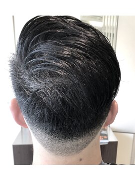 コンセプト(Concept) スキンフェードスタイル♪