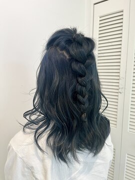 アドラーブル 万代店 (adorable) 【ネイビーブルー】【ハイトーンカラー】10代20代