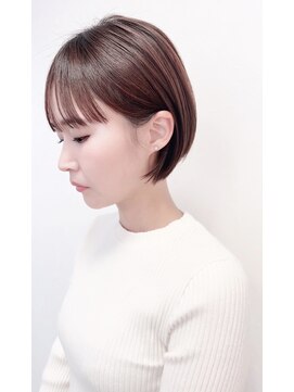ワイズ ビー 尾張旭店(Y's BEE) ぱつっとショートボブ
