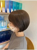 透明感アッシュベージュ×丸みショート