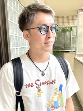 ファイブシーン アオヤマ(5SCENE AOYAMA) ハイライトミルクティーベージュツーブロックメンズマッシュ