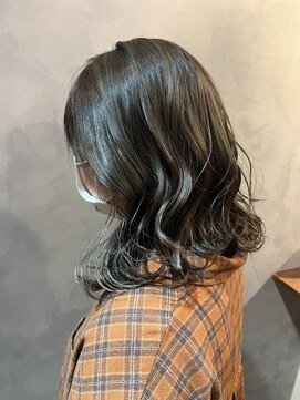 レニー(Reny) ハイライト×オリーブカラー◎20代30代40代