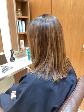 ピークアブー アヴェダ アトレ恵比寿(PEEK-A-BOO AVEDA) ミディアムレイヤー ハイライト