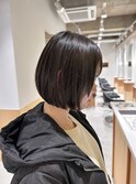 ショートボブ 丸み 顔周りレイヤー 似合わせカット
