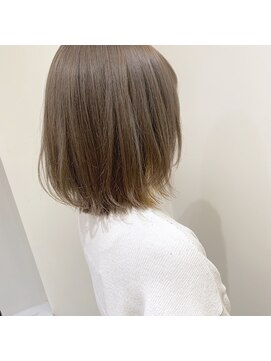 ビューティズム エルム(Beautism Elm) ボブ　ミディアム　ベージュ