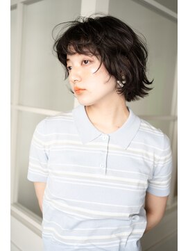 マグノリア オモテサンドウ(MAGNOLiA Omotesando) ランダムカールが可愛いアクティブ外ハネボブ・・・HINATA