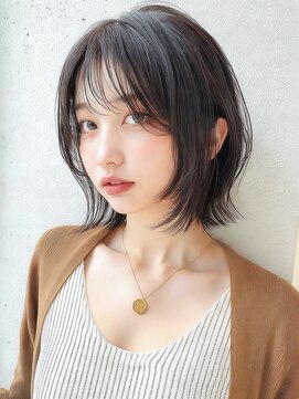 エテバイリリア(ete by LILIA.) レイヤー/ウルフレイヤー/外はねボブ