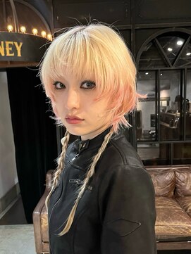 ノラ ヘアーサロン(NORA HAIR SALON) ホワイトピンク抜きっぱなしブリーチカラー