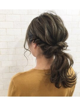 インフィールヘアー(Infeel hair) イルミナカラーゆるポニーアレンジ☆★