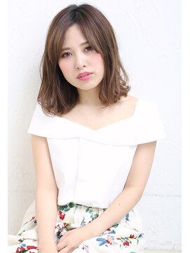 フロール(florun) 外ハネワンカールのグレージュアッシュ