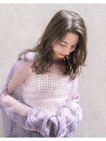 レジュアル(RESSUAL) ダークアッシュ　大人ガーリー　かき上げ　ミディ