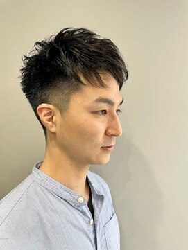 フュチュールヘアー(futur hair) ハイブロックショート